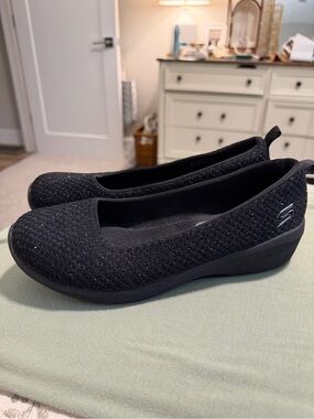 Skechers Women's Black Slip-On Knit Comfort Flats
